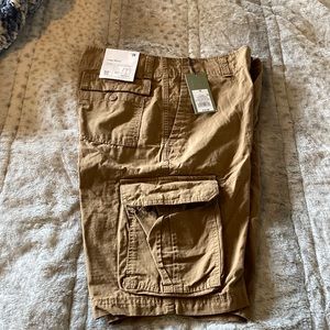 Mens cargo shorts size 28